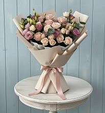 Букет цветов из:  Розы и Лизиантусы в Муриково