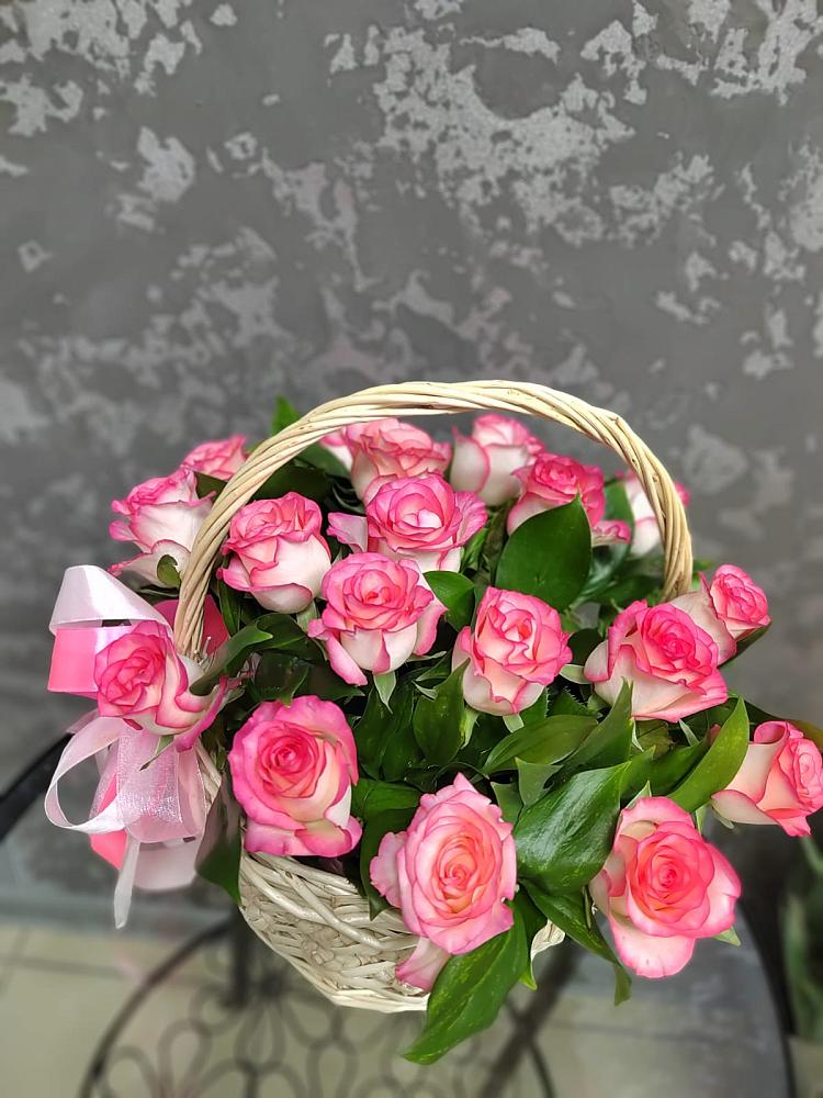 Цветочная композиция из Розы в корзине в Муриково