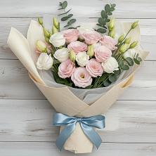 Букет цветов из:  Лизиантусы в Муриково