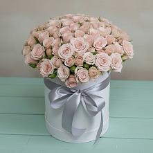 Цветочная композиция из Розы в шляпной коробке в Муриково