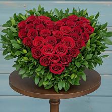 Цветочная композиция из Розы в виде сердца #REPLACE_PRED# Муриково