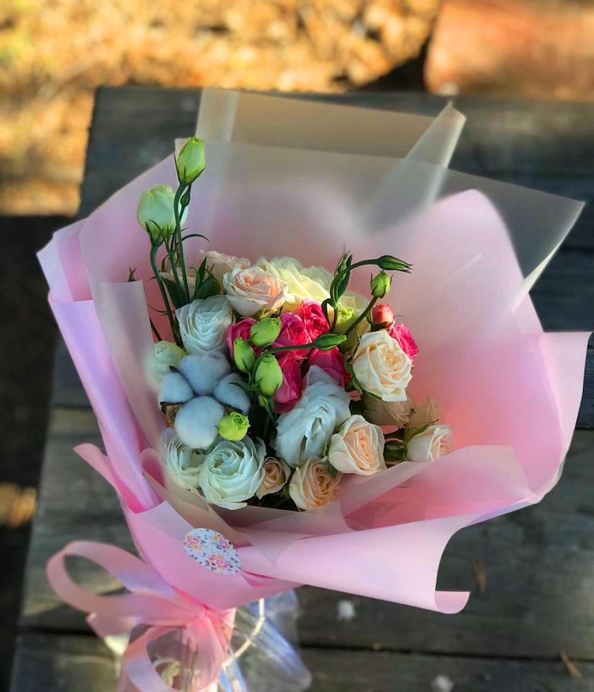 Букет цветов из: Розы и Лизиантусы в Муриково