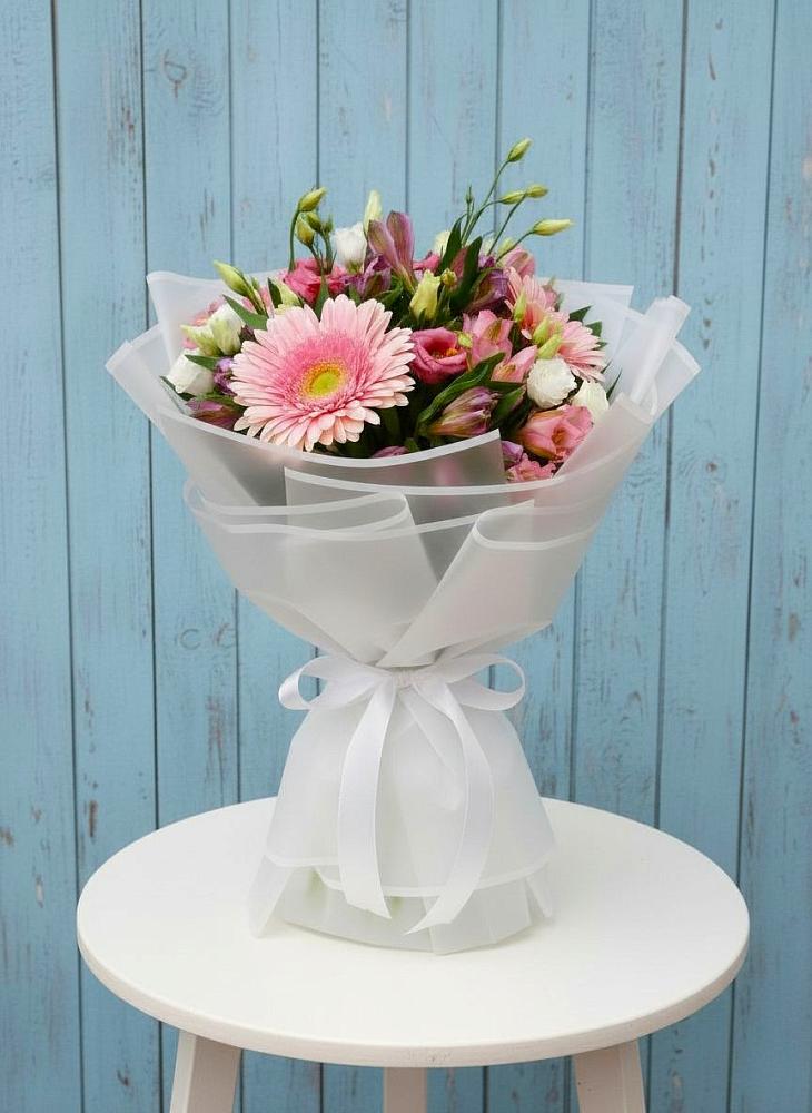 Букет цветов из: Герберы, Альстромерии и Лизиантусы в Муриково