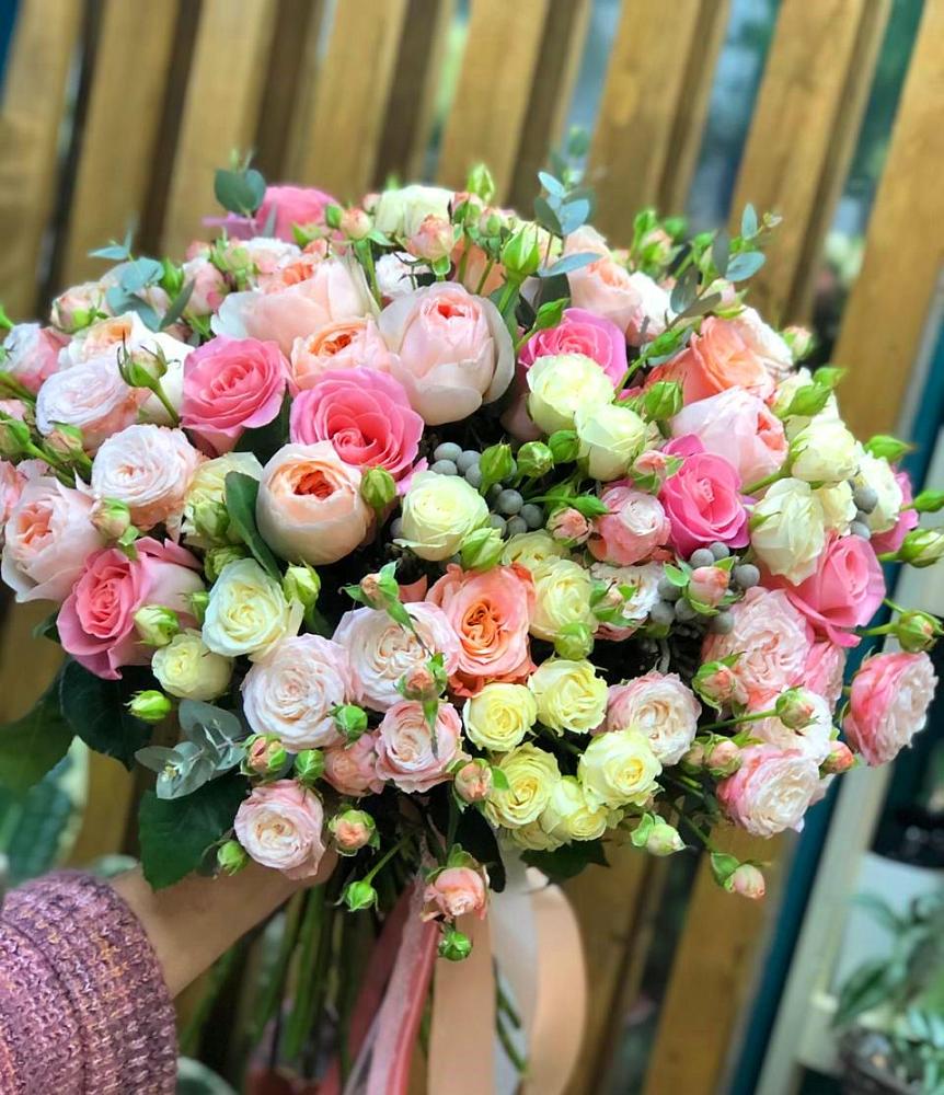 Букет цветов из: Розы в Муриково