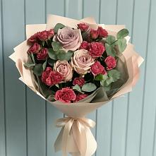 Букет цветов из:  Гвоздики и Розы в Муриково