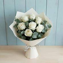 Букет Белые розы в Эвкалипте в Муриково